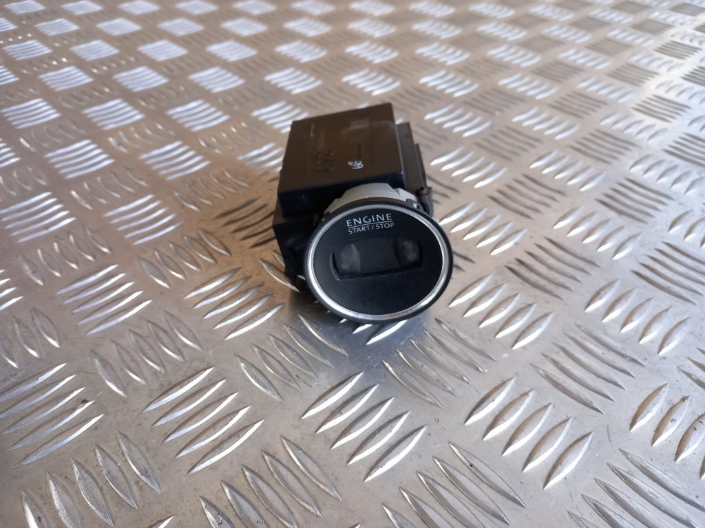 Aizdedzes slēdzene priekš VW PASSAT CC 2009