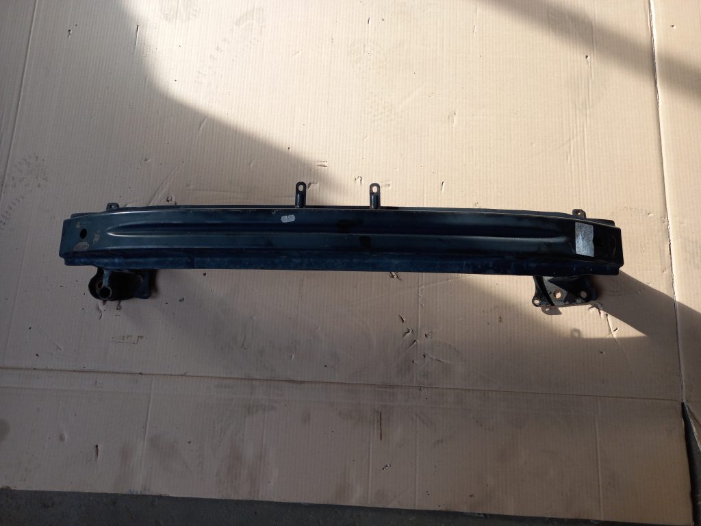 Priekšējā bufera pastiprinātājs priekš VW PASSAT CC 2009