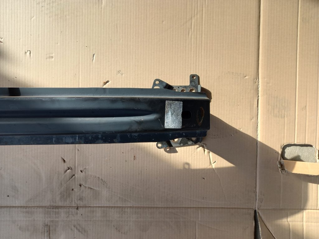 Priekšējā bufera pastiprinātājs priekš VW PASSAT CC 2009