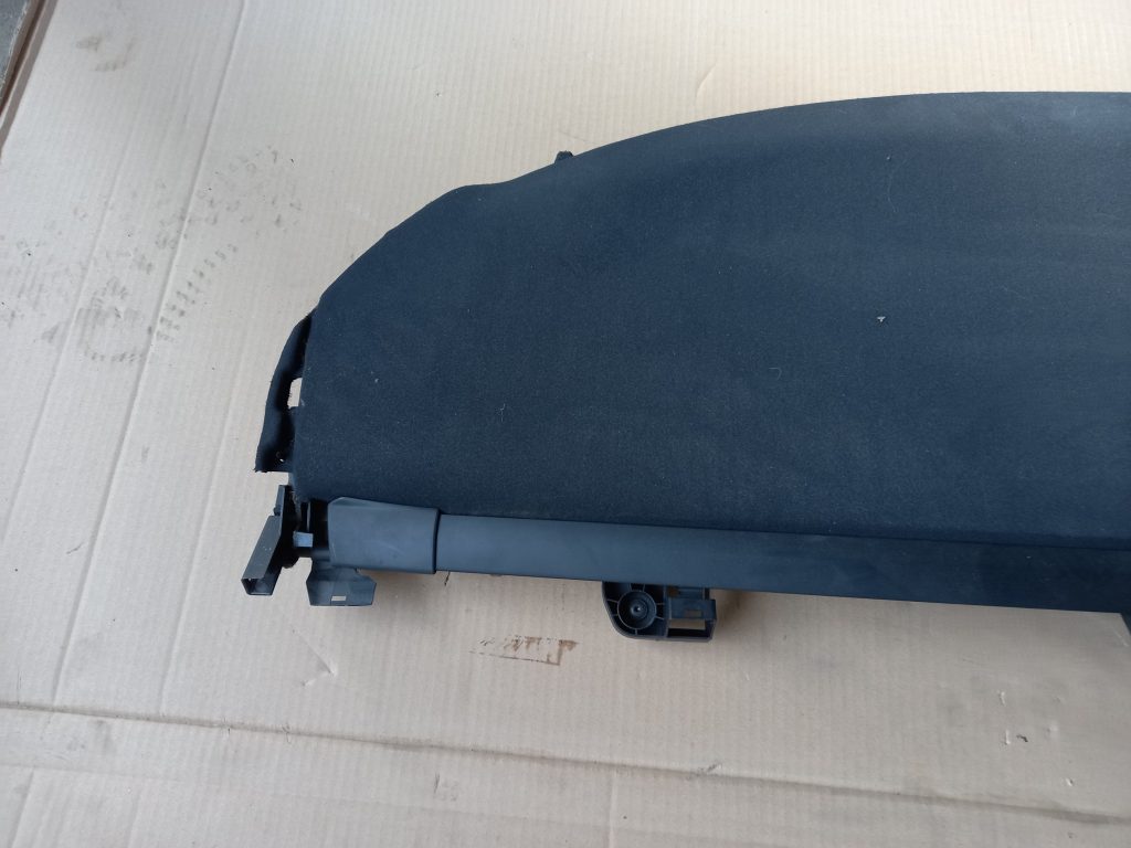 Bagāžnieka žalūzija priekš VW PASSAT CC 2009 2 Bagāžnieka žalūzija priekš VW PASSAT CC 2009