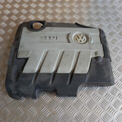 Dzinēja dekoratīvais vāks priekš VW PASSAT CC 2009