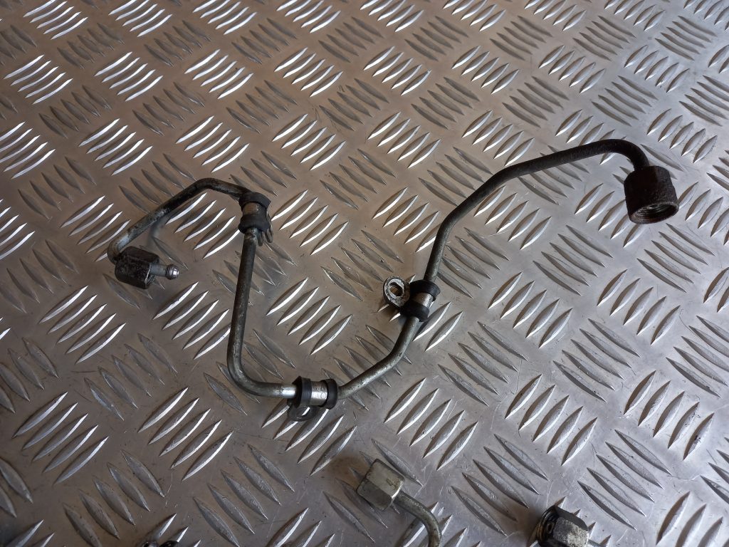 Degvielas caurule priekš VW PASSAT CC 2009