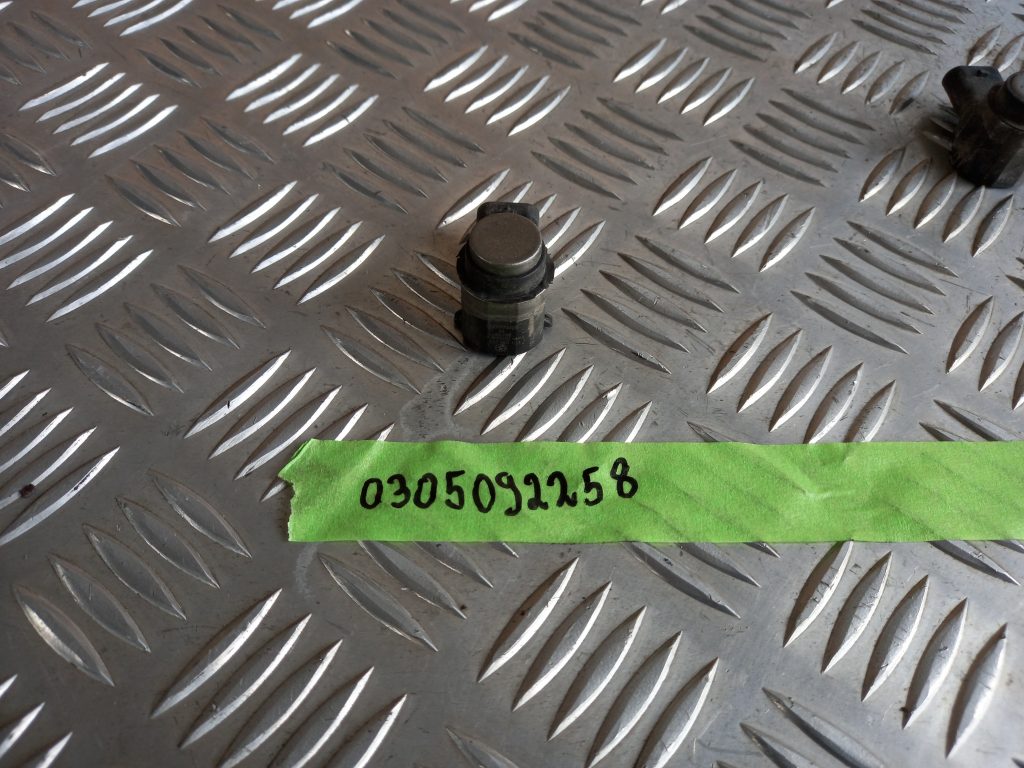 Parkošanās devējs priekš VW PASSAT CC 2009 3 Parkošanās devējs priekš VW PASSAT CC 2009