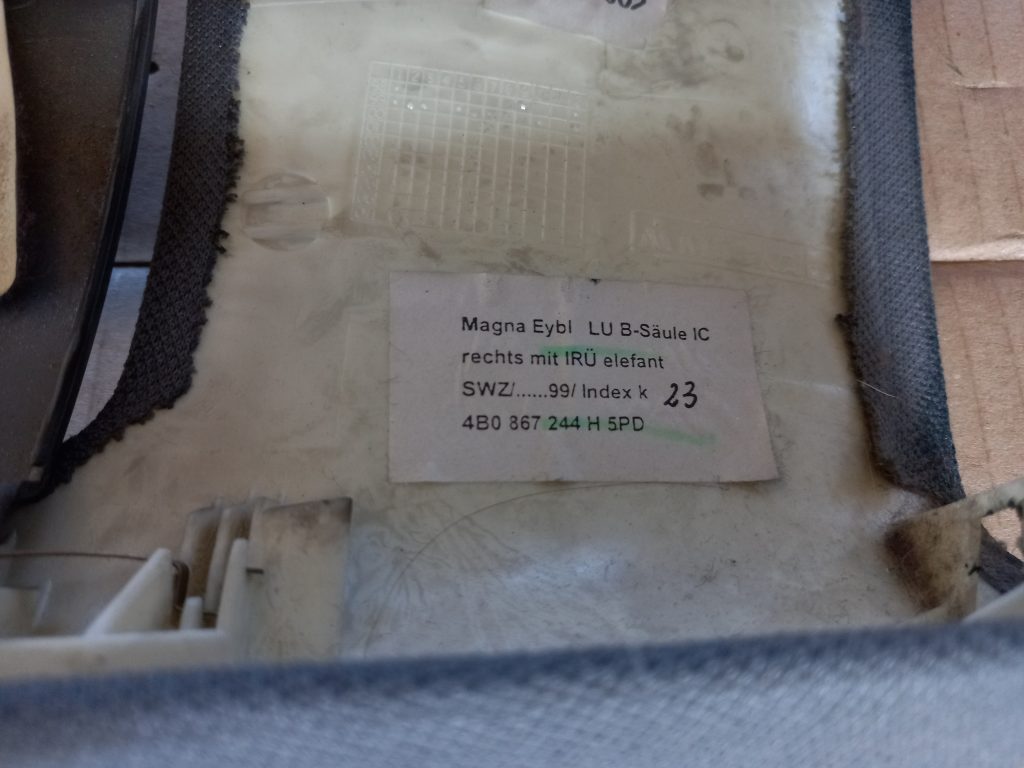 Vidējas salona statnes apdare priekš AUDI A6 1998