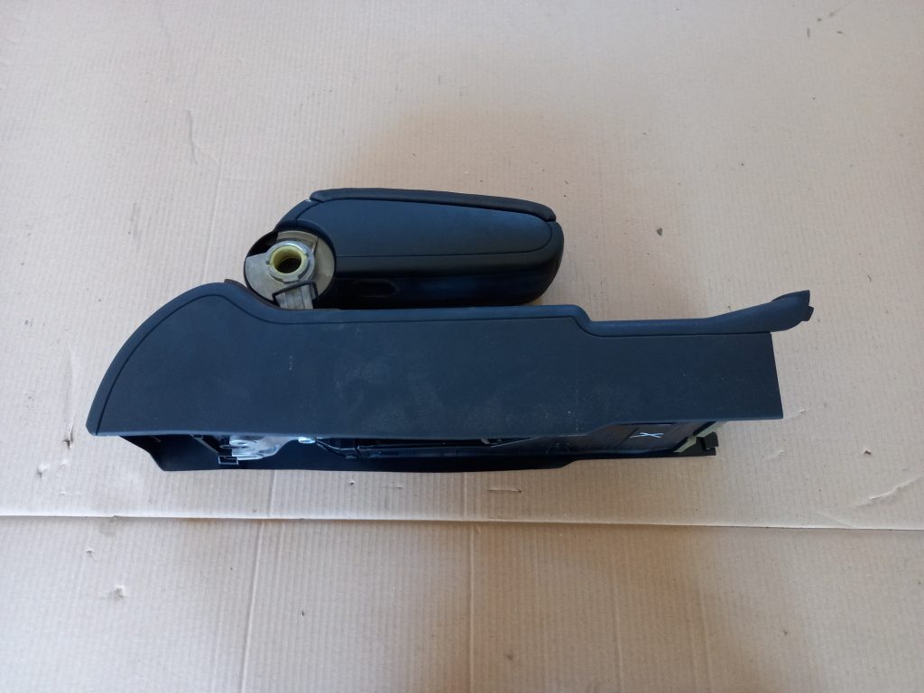 Centrālās konsoles apdares lielākā daļa priekš AUDI A6 1998