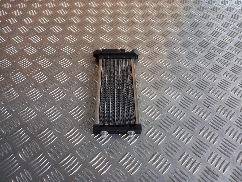 Papildus autonoma elektriskais sildītājs priekš AUDI A6 1998