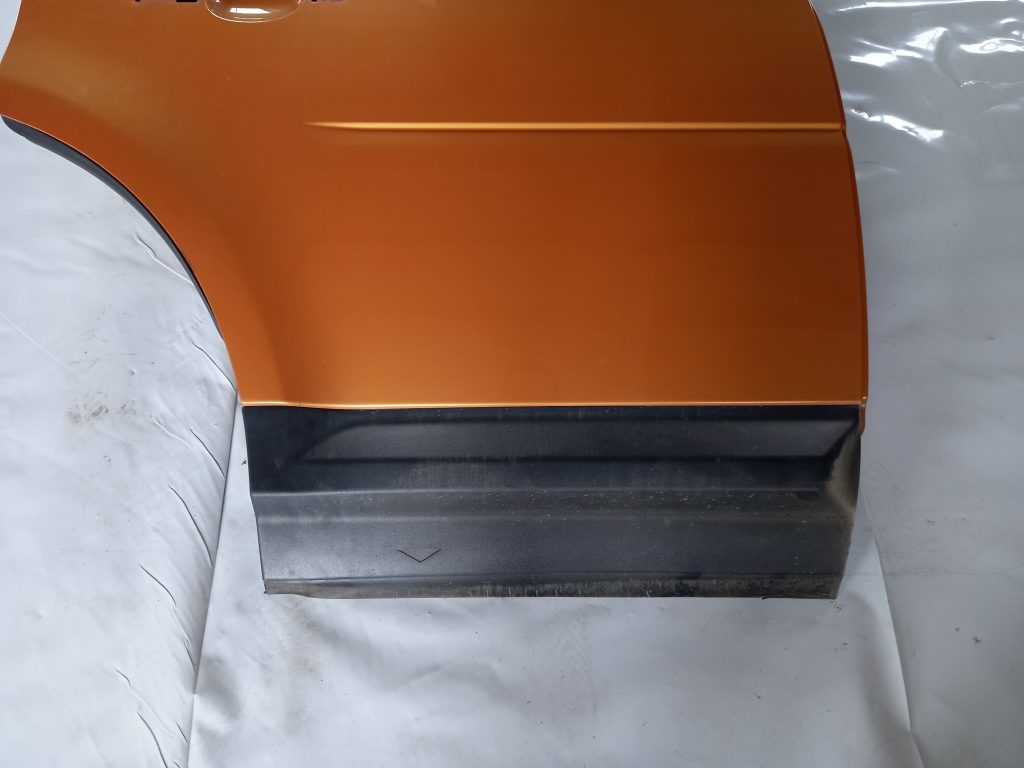 Aizmugurējās labās durvis priekš LAND ROVER FREELANDER 2007