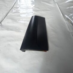 Aizmugurējas salona statnes apdare priekš LAND ROVER FREELANDER 2007