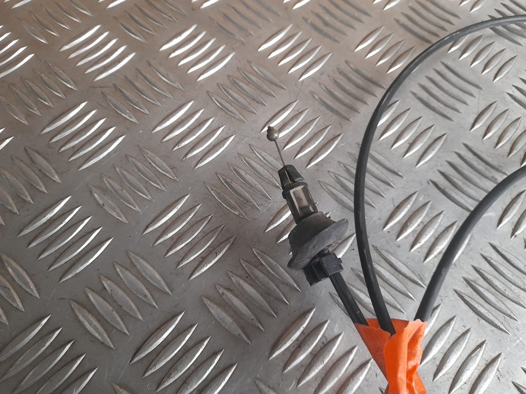 Pārsega atveršanas rokturis salonā priekš DODGE JOURNEY 2008 2 Pārsega atveršanas rokturis salonā priekš DODGE JOURNEY 2008