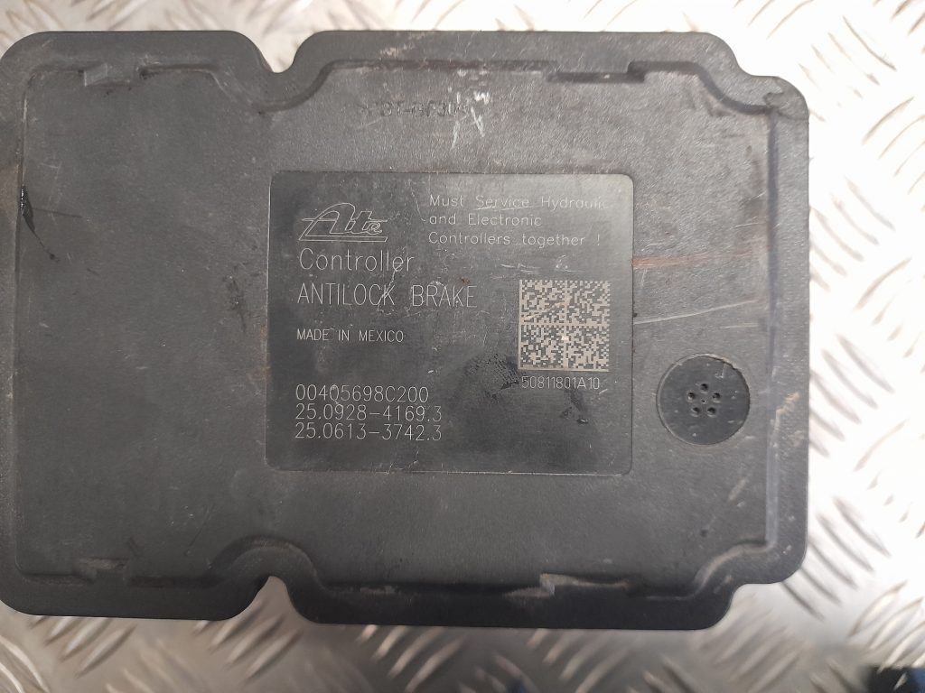 ABS bloks priekš DODGE JOURNEY 2008 8 ABS bloks priekš DODGE JOURNEY 2008