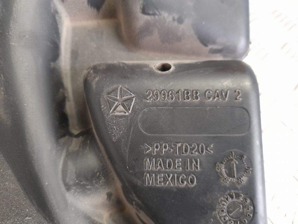 Gaisa ieplūdes šļūtene priekš DODGE JOURNEY 2008 3 Gaisa ieplūdes šļūtene priekš DODGE JOURNEY 2008