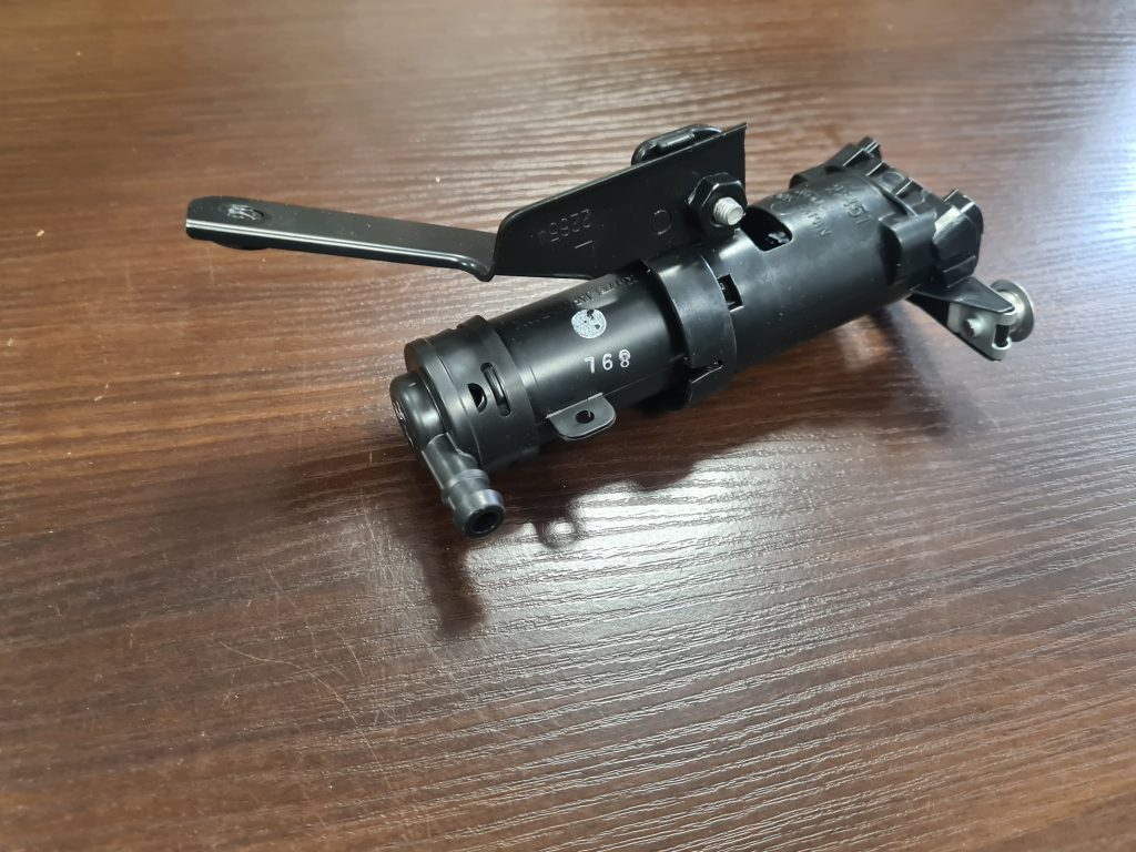 Lukturu mazgātāja sprausla priekš Honda Accord 2008- 76885SEAS03