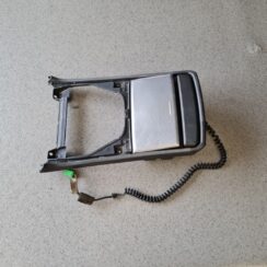 Krūzes turētājs priekš VOLVO XC90 2004