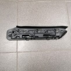 Priekšējā spārna un bufera stiprinājums priekš VW TOURAN 2005