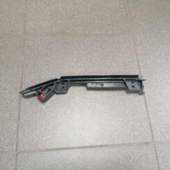 Priekšējā spārna un bufera stiprinājums priekš OPEL MERIVA 2004