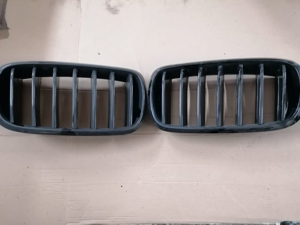 Pārsega reste priekš BMW X5 F15 2013-2018 1 Pārsega reste priekš BMW X5 F15 2013-2018