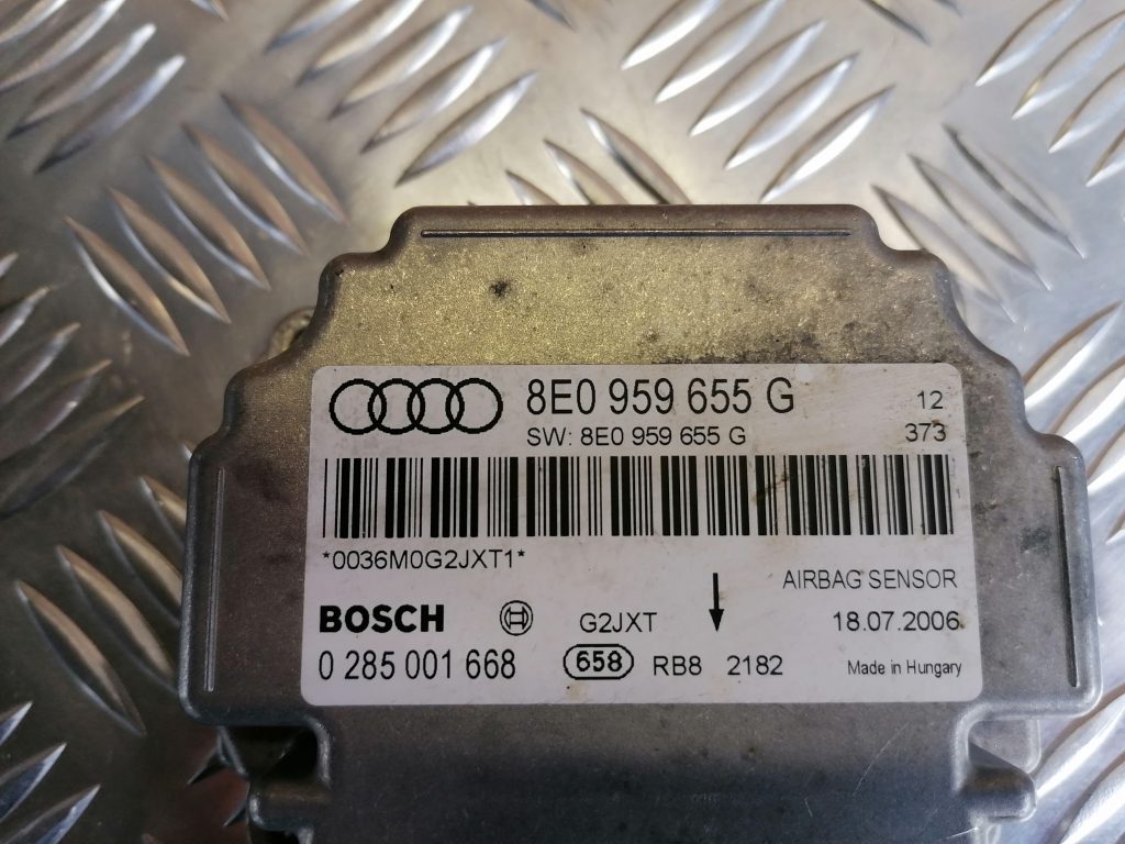 Drošības spilvena vadības bloks priekš AUDI A4 2007 2 Drošības spilvena vadības bloks priekš AUDI A4 2007