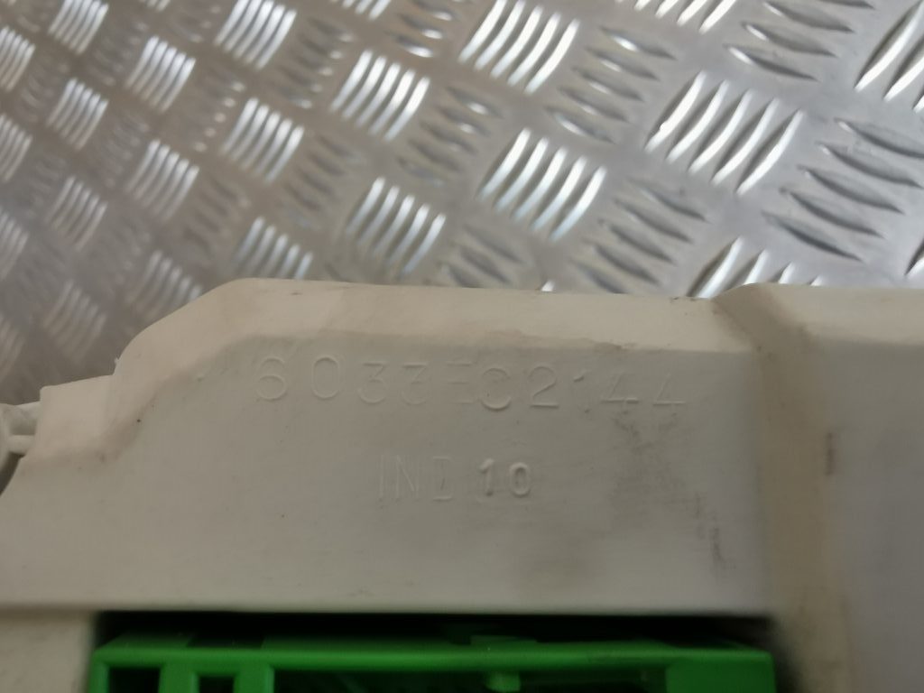 Spidometrs priekš VW PHAETON 2005 6 Spidometrs priekš VW PHAETON 2005