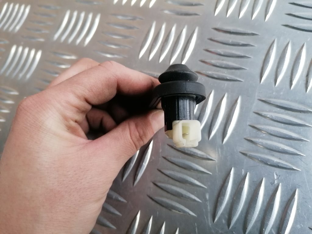 Durvju atvēršanas/aizvēršanas kontakts priekš LEXUS IS250 2007