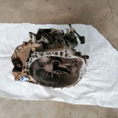 Mehāniska pārnesumkārba priekš TOYOTA AVENSIS 2012