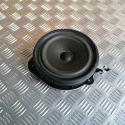 Durvju skaļrunis, apakšā priekš AUDI A4 2007