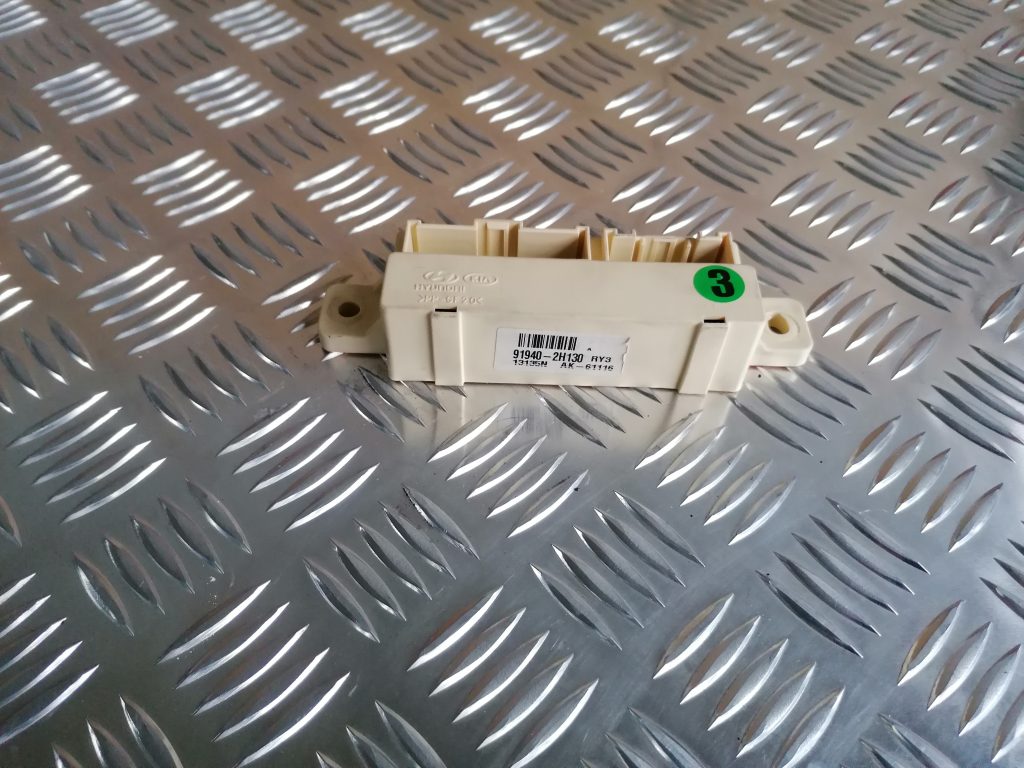 Centrālas atslēgas vadības bloks priekš KIA CEED 2013 1 Centrālas atslēgas vadības bloks priekš KIA CEED 2013