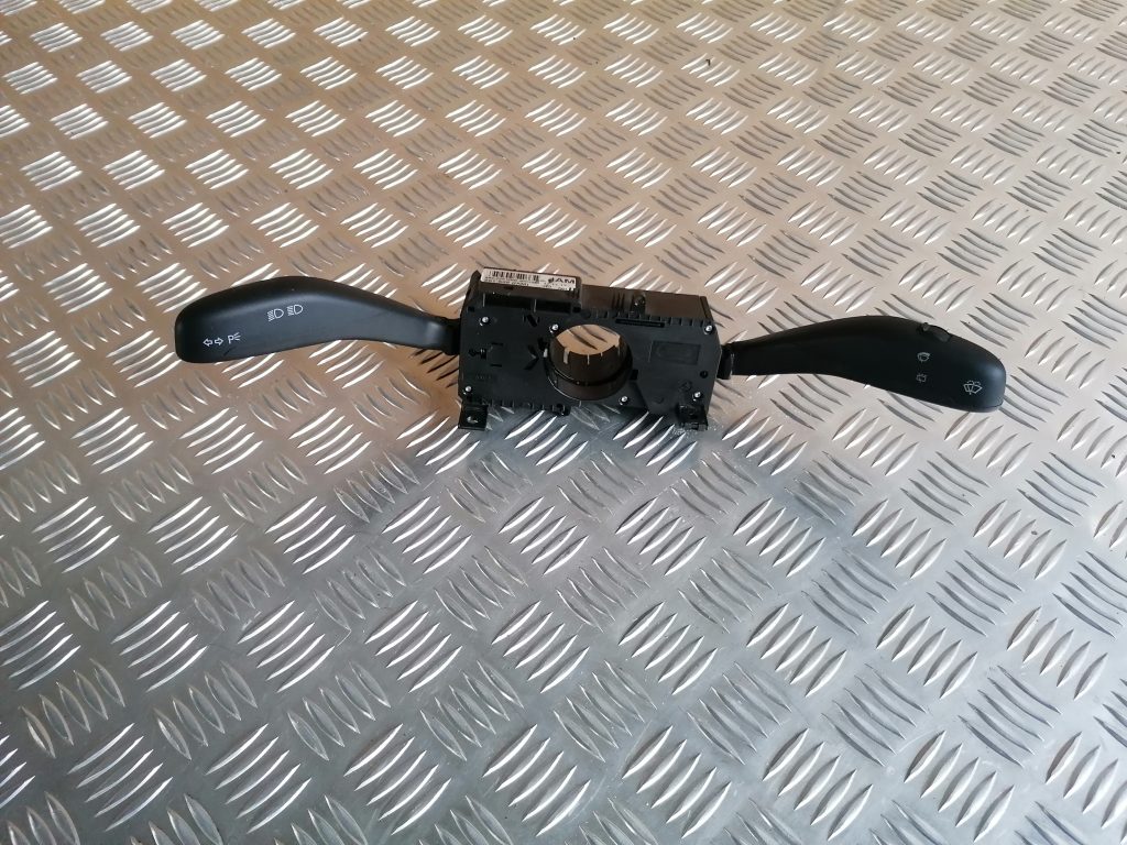 Stūres statnes slēdzis priekš VW POLO 2008