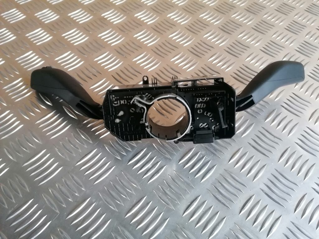 Stūres statnes slēdzis priekš VW POLO 2008