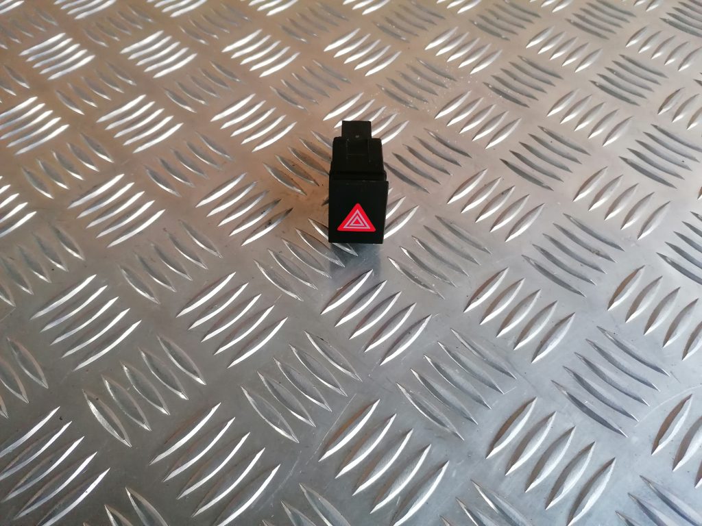 Trauksmes poga priekš VW POLO 2008