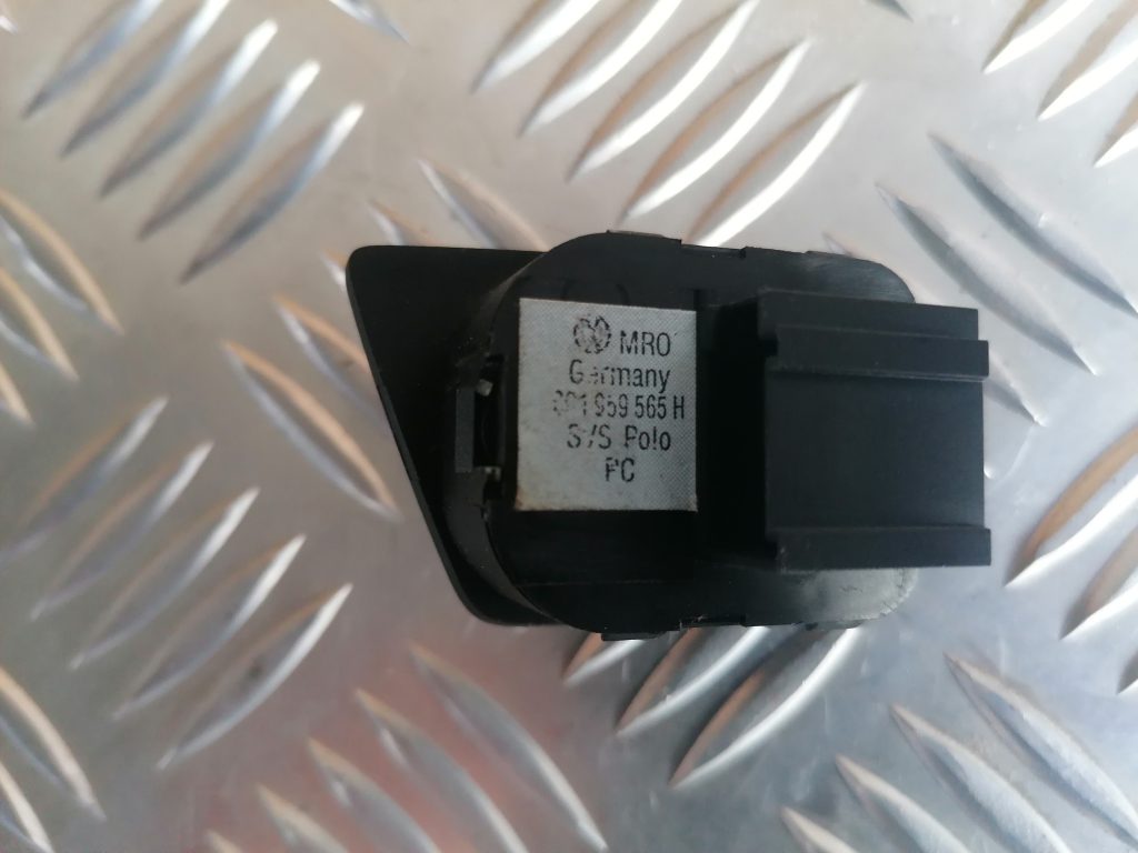 Spoguļa regulēšanas poga priekš VW POLO 2008 2 Spoguļa regulēšanas poga priekš VW POLO 2008