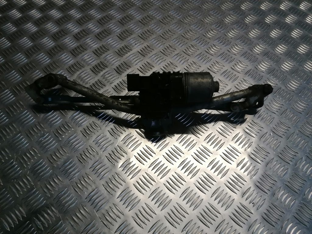 Vējstikla tīrīšanas mehānisms priekš VW POLO 2008 1 Vējstikla tīrīšanas mehānisms priekš VW POLO 2008