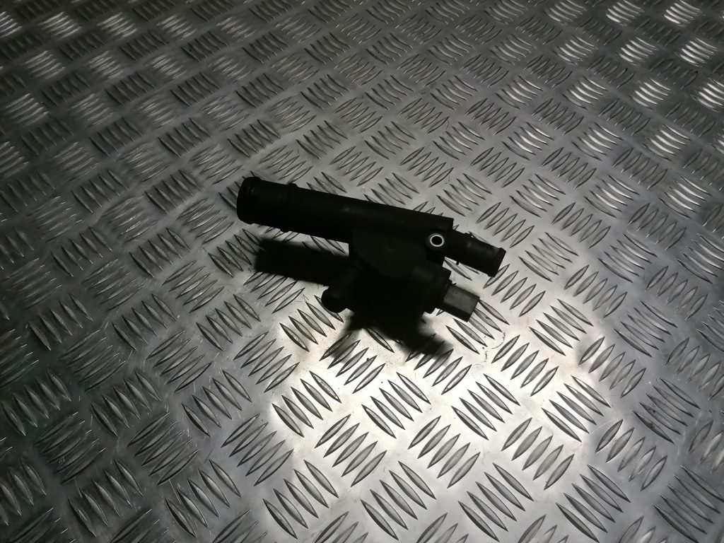 Termostata korpuss priekš VW POLO 2008 1 Termostata korpuss priekš VW POLO 2008