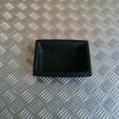 Centrālās konsoles nodalījums priekš VW POLO 2008