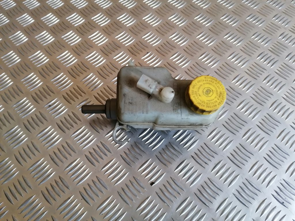 Bremžu pastiprinātāja galvenais cilindrs priekš ŠKODA FABIA 2008