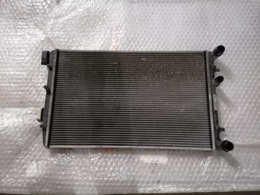 Dzesēšanas radiators priekš ŠKODA FABIA 2008 1 Dzesēšanas radiators priekš ŠKODA FABIA 2008