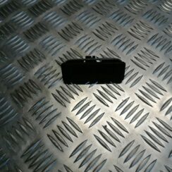 Bagažnieka vāka rokturis priekš ŠKODA FABIA 2008