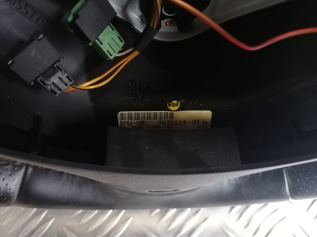 Stūre priekš BMW 330D E91 2008 TOURING 3 Stūre priekš BMW 330D E91 2008 TOURING