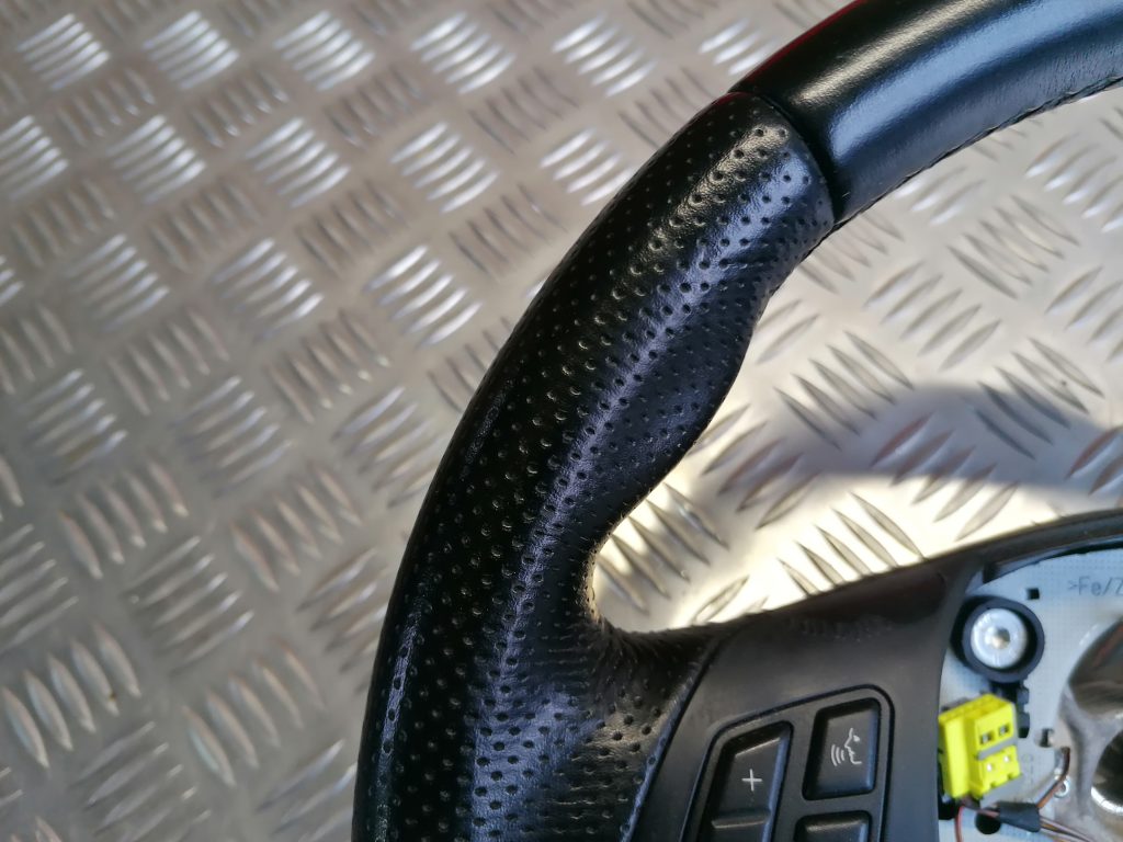 Stūre priekš BMW 330D E91 2008 TOURING 5 Stūre priekš BMW 330D E91 2008 TOURING