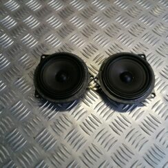 Durvju skaļrunis, apakšā priekš BMW 330D E91 2008 TOURING