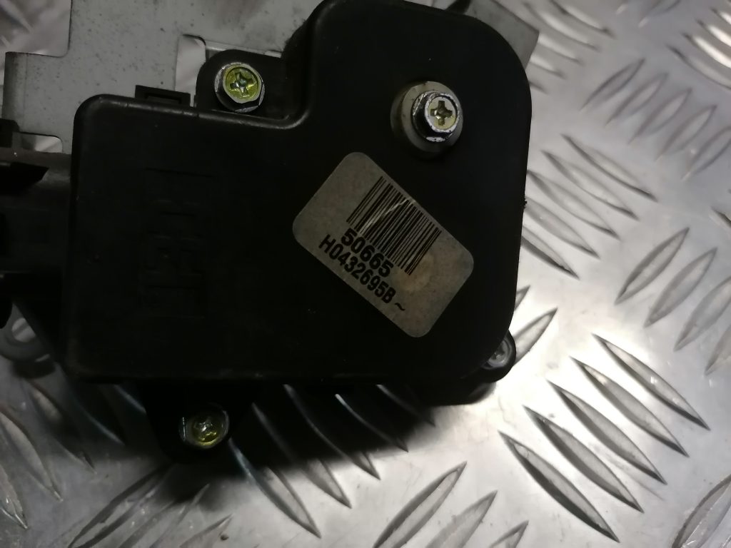 Apsildes sistēmas aktuators priekš BMW 330D E91 2008 TOURING 2 Apsildes sistēmas aktuators priekš BMW 330D E91 2008 TOURING