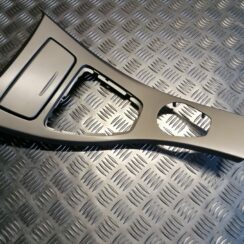 Dekoratīvs rāmis pārnesumu selektoram priekš BMW 330D E91 2008 TOURING