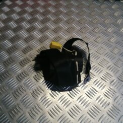 Priekšējā labā drošības josta priekš VW TOURAN 2005