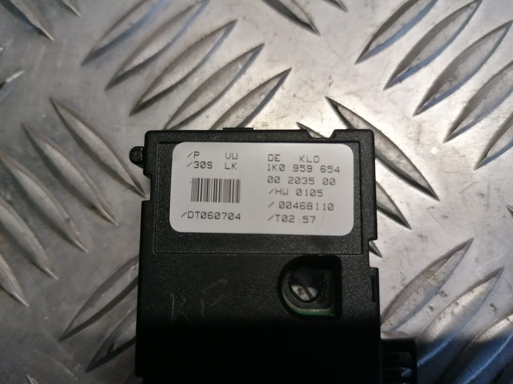 Stūres stāvokļa devējs priekš VW TOURAN 2005