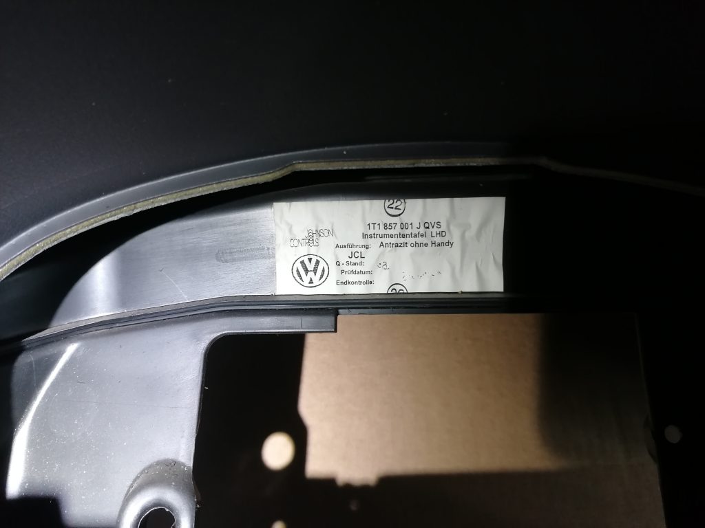 Mērinstrumentu panelis priekš VW TOURAN 2005