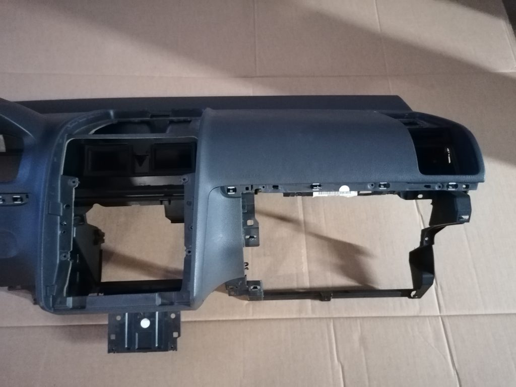 Mērinstrumentu panelis priekš VW TOURAN 2005