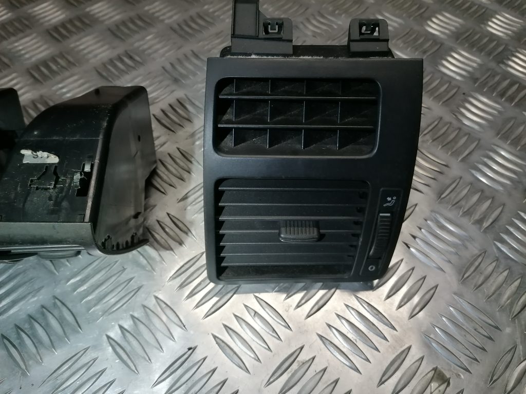 Salona gaisa vads priekš VW TOURAN 2005