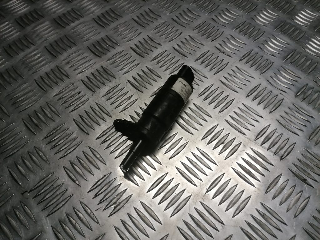 Mazgātāja šķidruma sūknis priekš VW TOURAN 2005