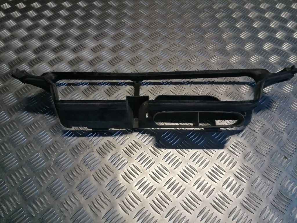 Ieplūdes gaisa deflektors/Difuzors priekš VOLVO V70 2007 1 Ieplūdes gaisa deflektors/Difuzors priekš VOLVO V70 2007