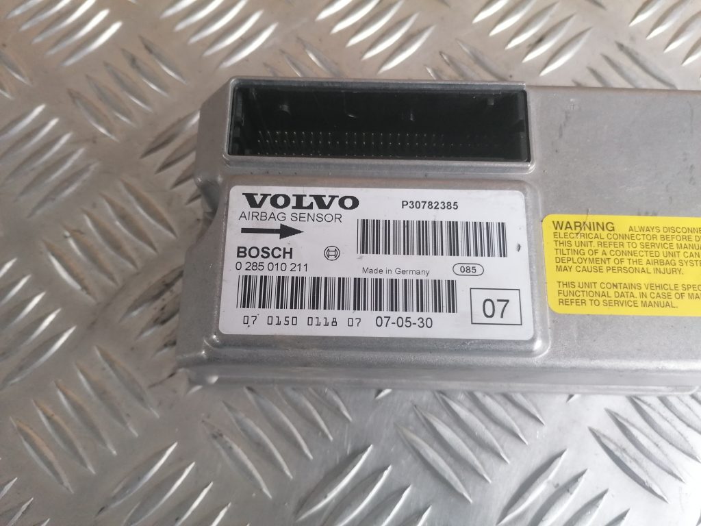 Drošības spilvena vadības bloks priekš VOLVO V70 2007