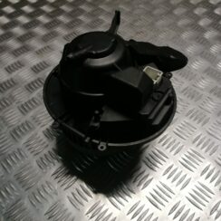 Salona ventilators priekš VOLVO V70 2007